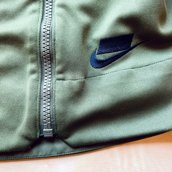 Nike Sportswear Skirt in Olive Green - Picture 6 of 8